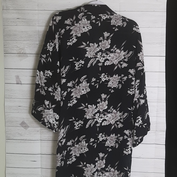 Spiritual Gangster tie Front Robe/duster - Picture 6 of 7